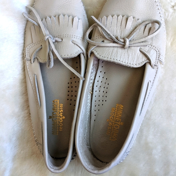 Minnetonka Shoes - Size 8 Minnetonka Grey Leather Women Driving Mocs. So comfy and they look great.